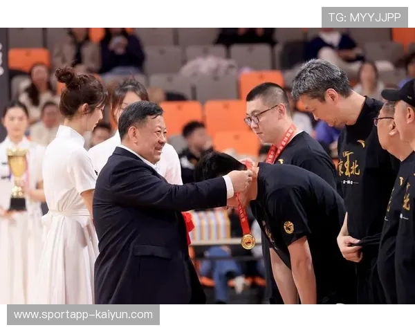 女子组决赛11月14日举行,男子组决赛11月15日上演 女子组决赛11月14日举行,男子组决赛11月15日上演